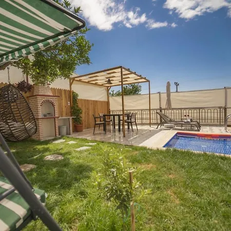 Villa Villa Azra