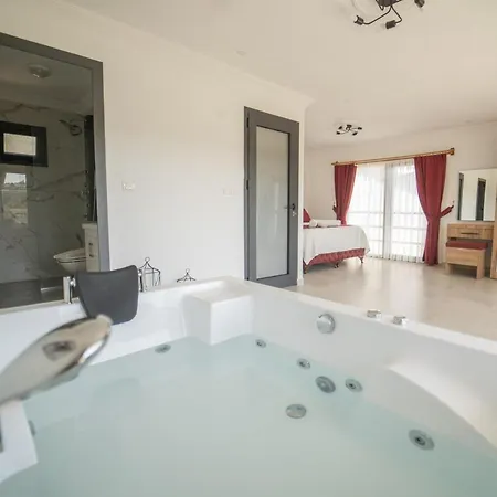 Villa Villa Azra